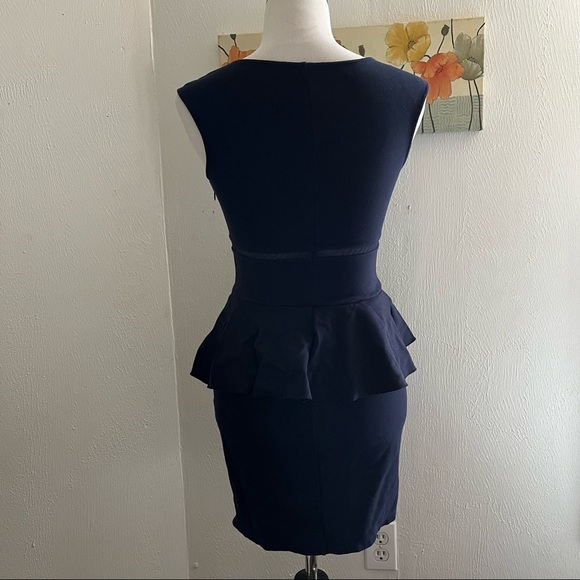 Victoria’s Secret Moda Intl’ Navy Blue Ponte Knit & Mesh Peplum Dress Sz 6 - Picture 5 of 10